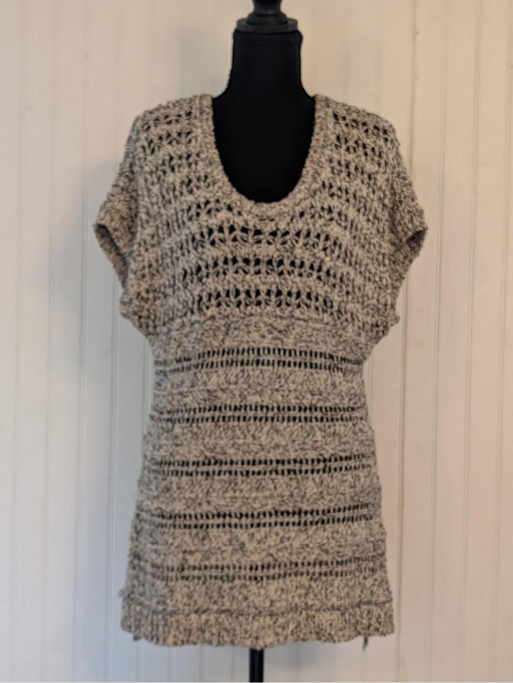 Willi Smith Beige Crochet Short Sleeve Open Knit Tunic Sweater women's size L